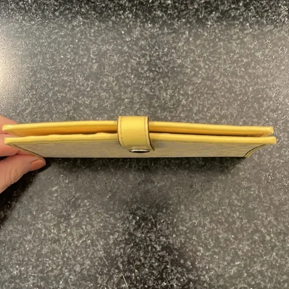 COACH Signature Slim Wallet - Picture 7 of 7